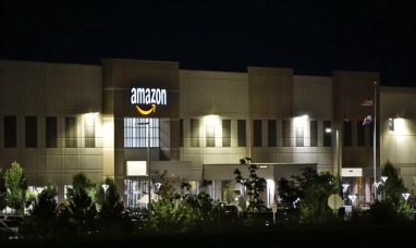Amazon Hits $2 Trillion Market Value as AI Frenzy Fu...