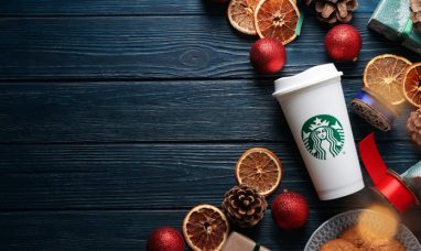 Starbucks Founder Schultz Urges Company to Prioritiz...