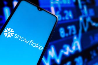 Snowflake Stock Outlook: Buy or Hold Before Q2 Earnings?