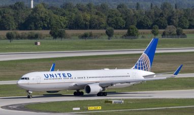 United Airlines Starts Labor Talks with Teamsters for New Contract