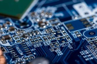 Top Quantum Computing Stock Nears $1 Billion