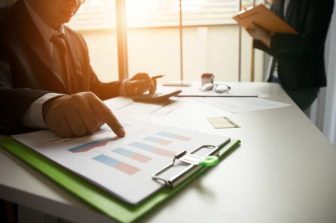 KB Home Adjusts Outlook Amid Uncertainty