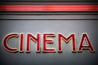 The First Ever Luxury Edition of ‘Twas the Night Before Christmas Debuts — A $4,600 Heirloom of Holiday Artistry