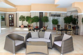 /C O R R E C T I O N — Princess Hotels & Resorts Jamaica/